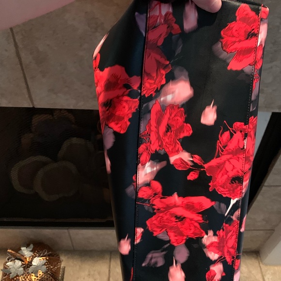 Victoria’s Secret tote, never been used. - Picture 4 of 4